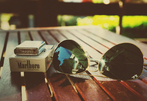 зажигалка, очки, Ray ban, marlboro, сигареты, zippo